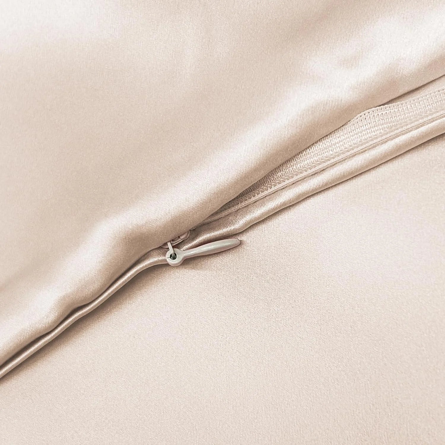 Taie d'oreiller en soie de mûrier | Grade 6A | 22 Mommes